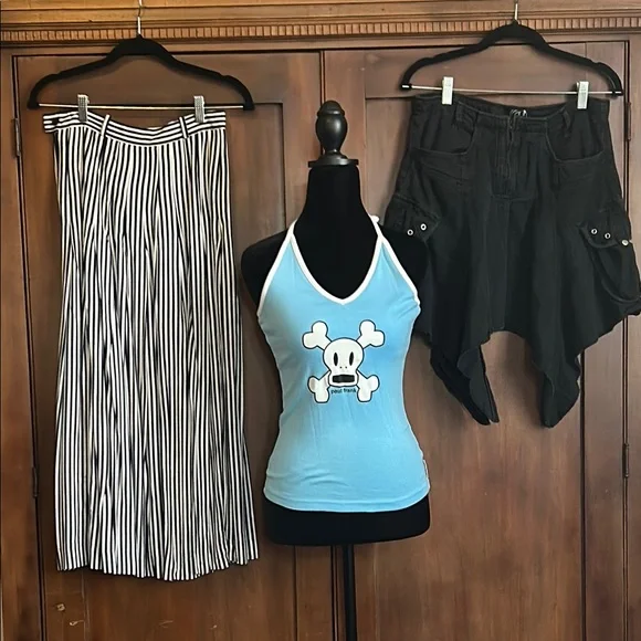 Y2K Rare Paul Frank Skull and Crossbones Halter Top M - Picture 8 of 9